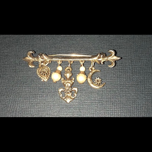 Jewelry - Vintage Bar Pin Brooch with Dangling Charms
